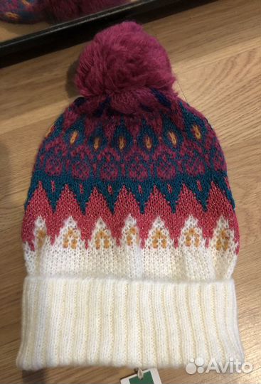 Шапка стильная новая Benetton
