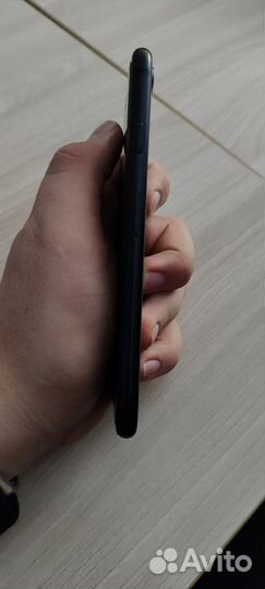 iPhone SE (2020), 64 ГБ