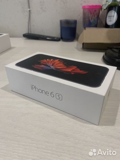 Коробка от iPhone 6s