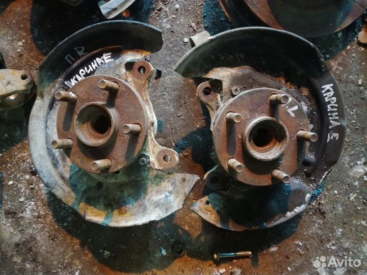 Кулак поворотный ступица Toyota Carina E