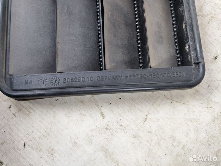 Решетка вентиляционная BMW 1 F20