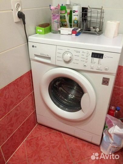 Узкая стиральная машинка LG E1069SD