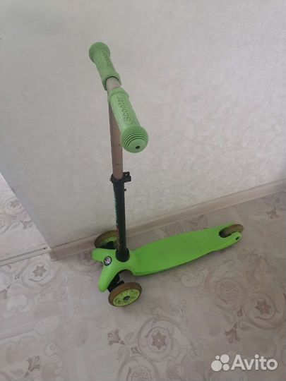 Самокат детский трехколесный