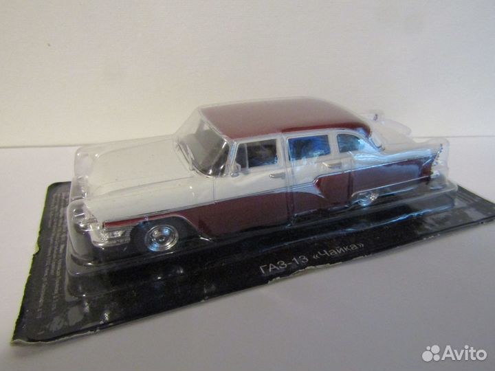 Модель 1:43 газ-13 Чайка двухцветная