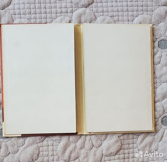 Почтовые марки в клястере