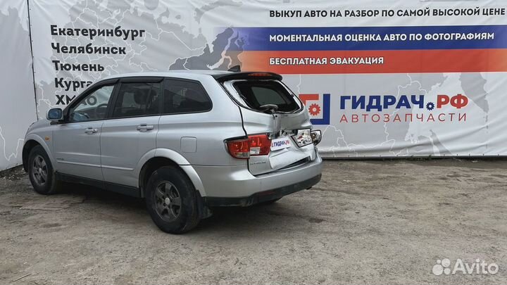 Обшивка стойки задней левой верхняя SsangYong Kyro