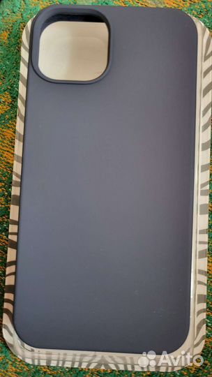 Чехол на iPhone 13