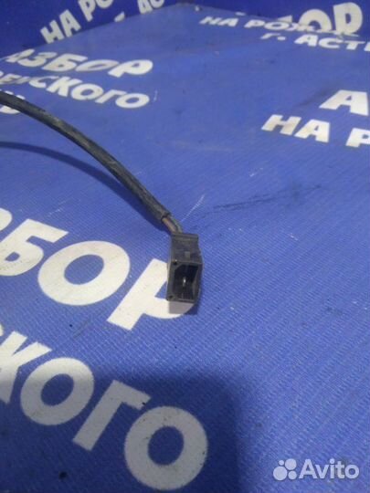 Датчик ABS Volkswagen Passat B5 седан 2001