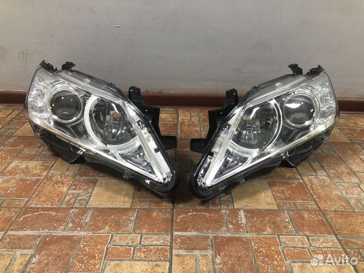 Фара левая/правая Toyota Camry 50 11-14