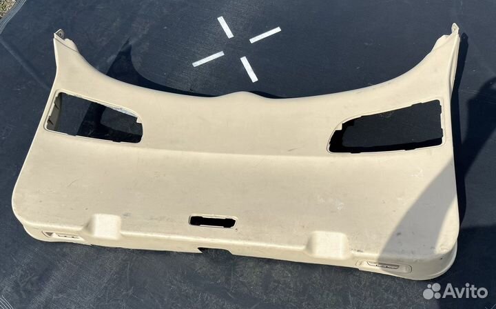 Обшивка двери багажника subaru tribeca