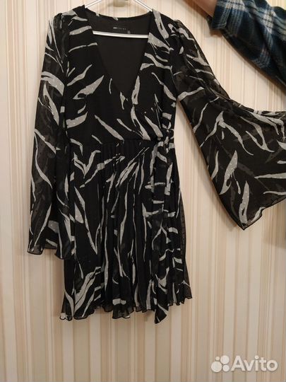 Платье женское ASOS 42