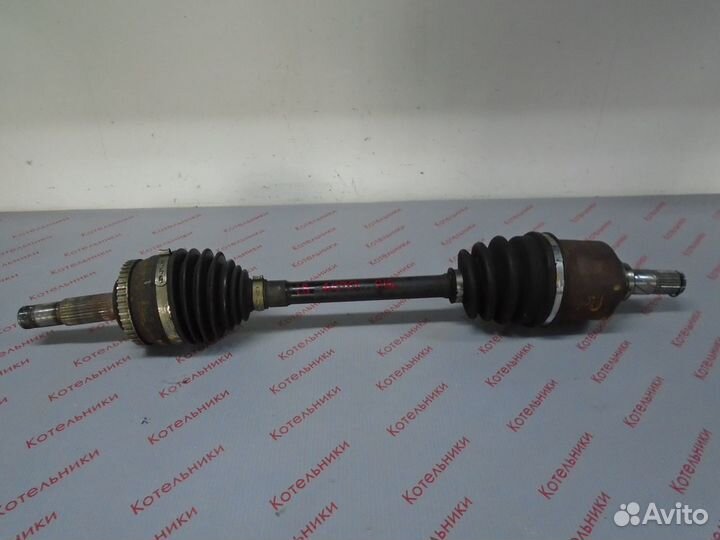 Nissan 39101-AU315 Вал приводной левый