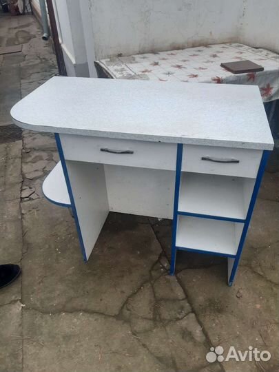 Стелажи -витрины,торговое оборудование