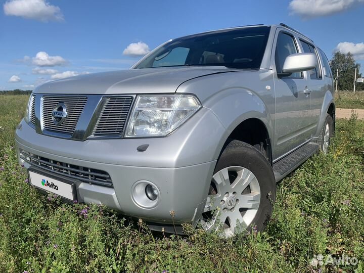 Nissan Pathfinder 2.5 AT, 2006, 300 000 км