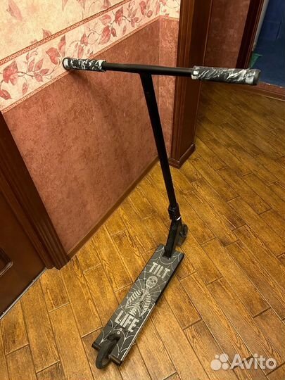 Трюковой самокат кастом