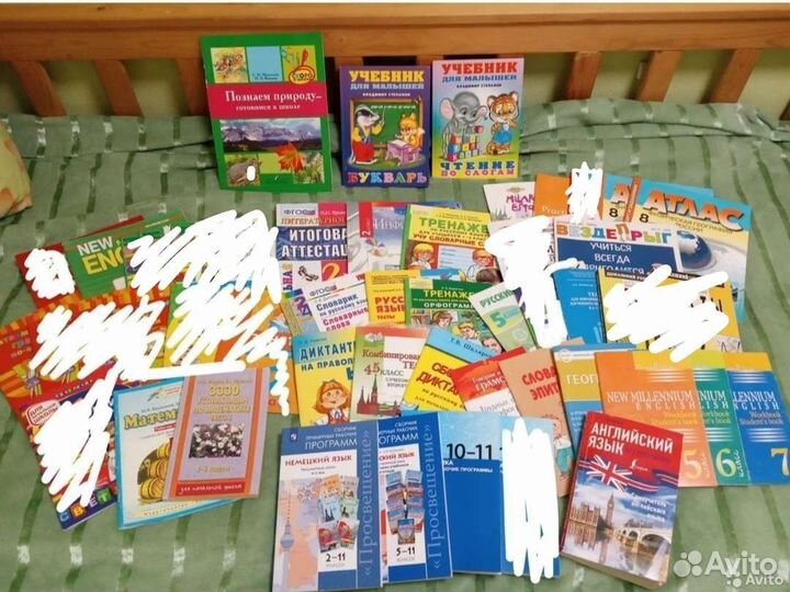 Множество учебных пособий, учебников,рабочих тетра