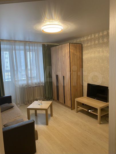 1-к. квартира, 35 м², 4/10 эт.
