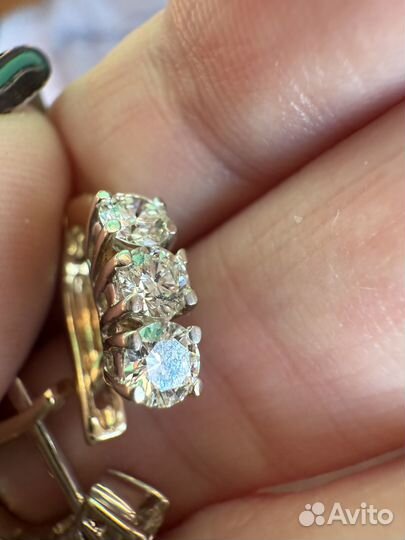 Золотые серьги с природн.бриллиантами