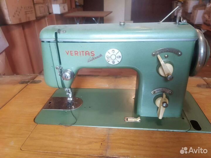 Швейная машина veritas