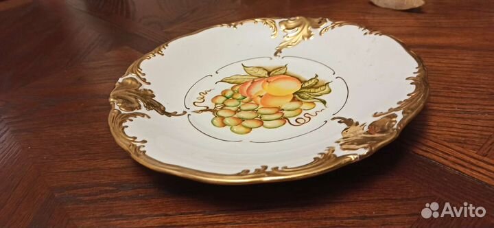 Декоративная расписная картина на тарелке