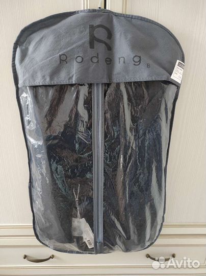 Школьный костюм 146 новый