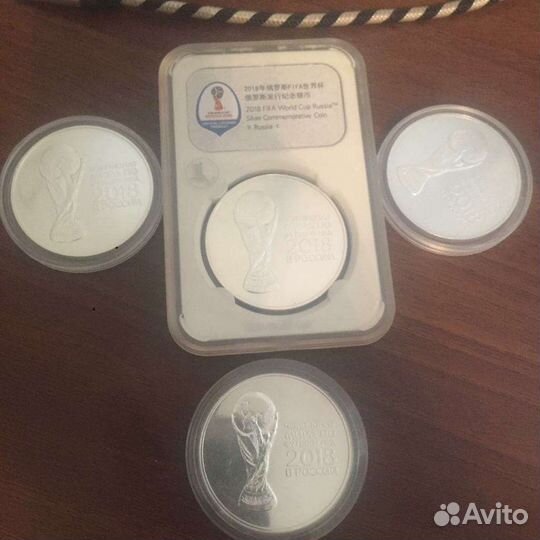 Серебряная монета 3рубля чм по футбол 2018в России