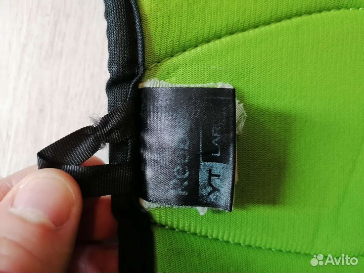 Нагрудник хоккейный reebok