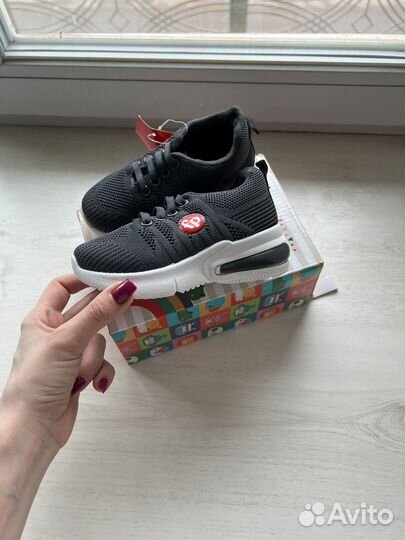 Кроссовки детские fisher price