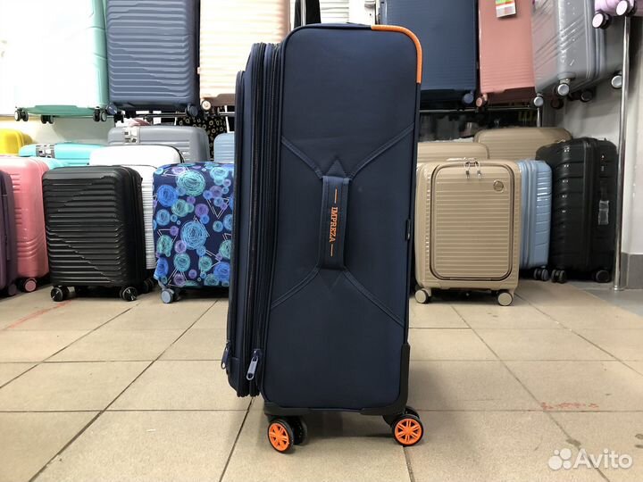 Чемодан тканевый большой