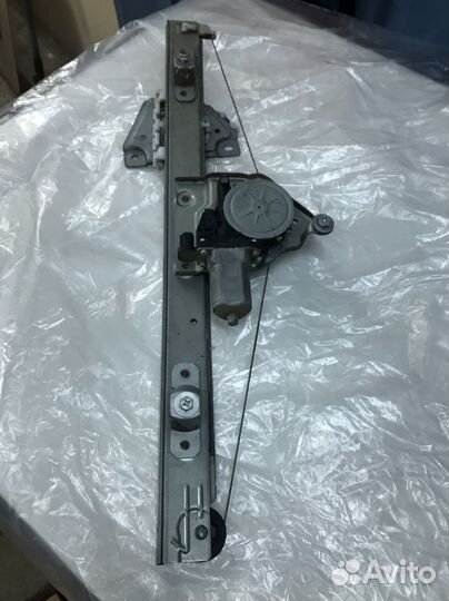 Стеклоподъемник Suzuki Grand Vitara