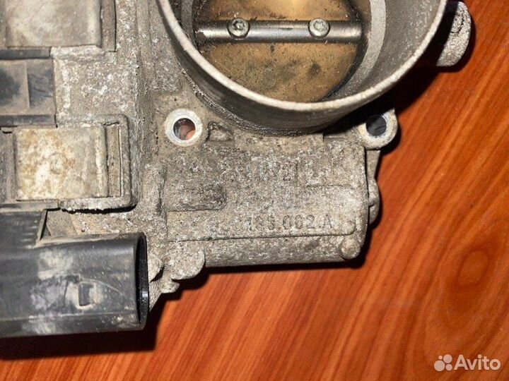 Дроссельная заслонка Skoda Octavia A5 BLF 2005