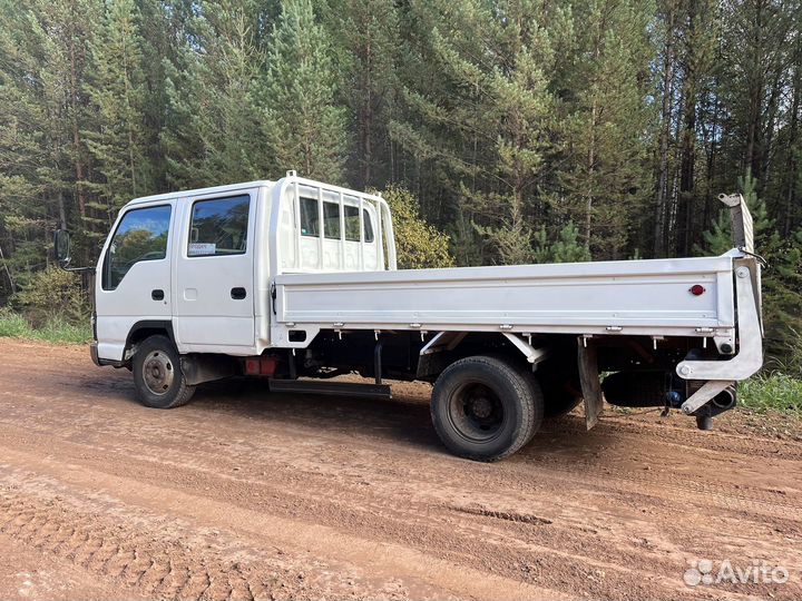 Isuzu Elf, 2003
