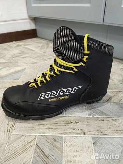 Ботинки лыжные 38размер