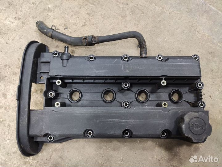 Клапанная крышка Chevrolet Cruze Lacetti