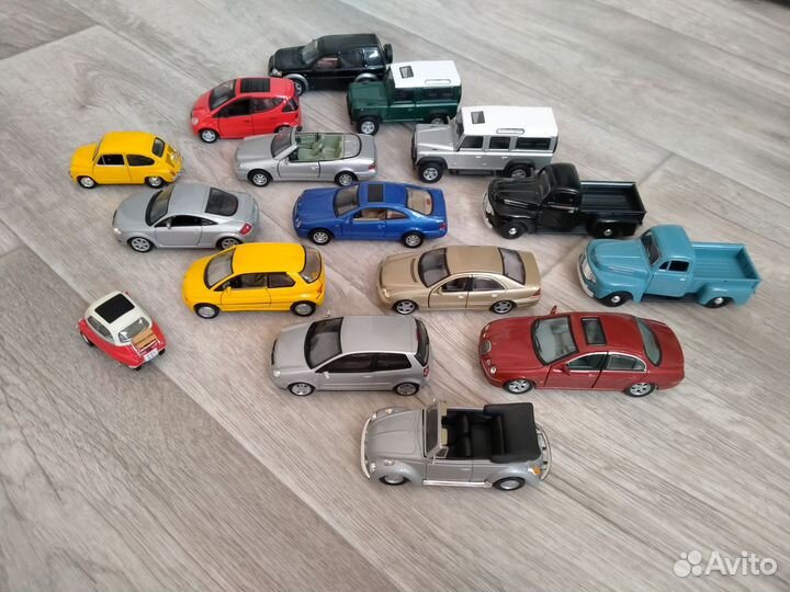 Модели автомобилей Cararama 1:43