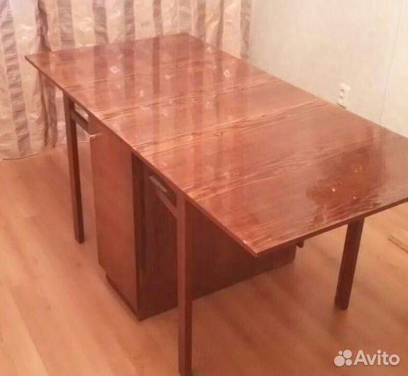 Стол книжка