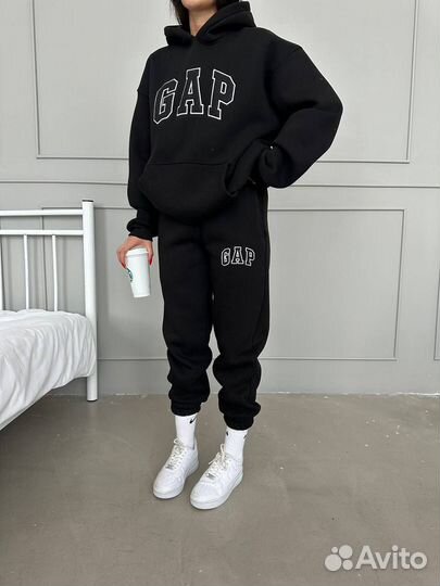 Спортивный костюм женский GAP