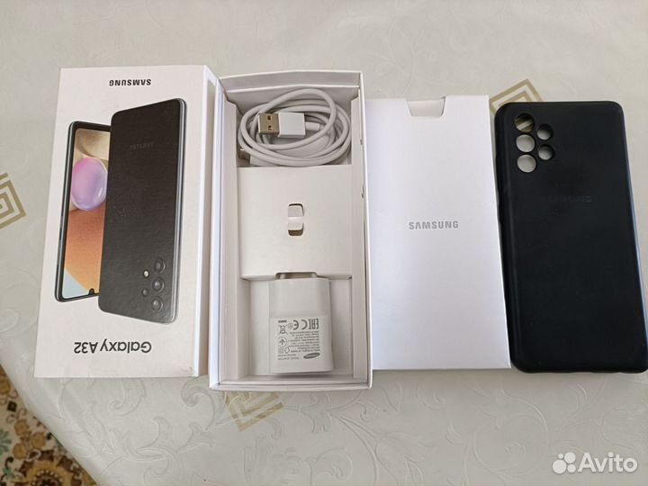 Samsung Galaxy A32, 4/64 ГБ