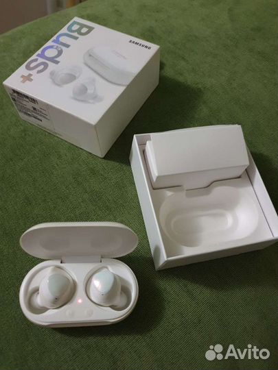 Беспроводные наушники Samsung buds plus