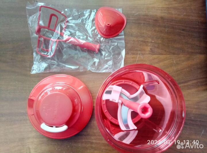 Кухонный комбайн 