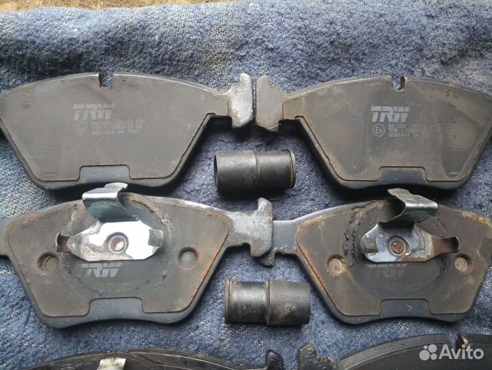 Комплект Тормозные колодки BMW E39 TRW/textar