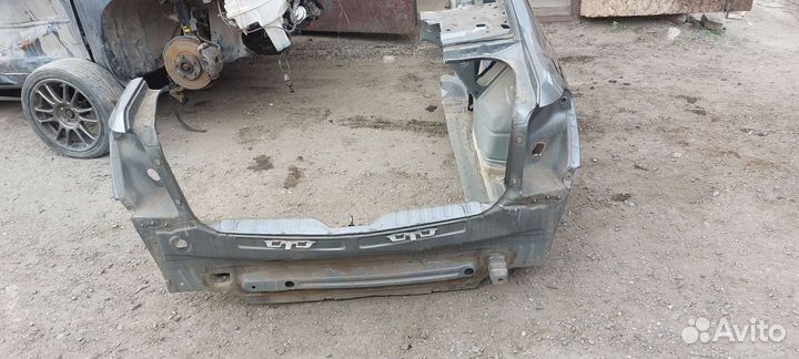 Правая боковина с фартуком Chevrolet Cobalt