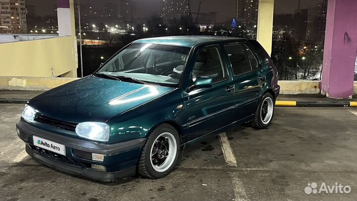 Volkswagen Golf 1.6 МТ, 1997, 270 000 км