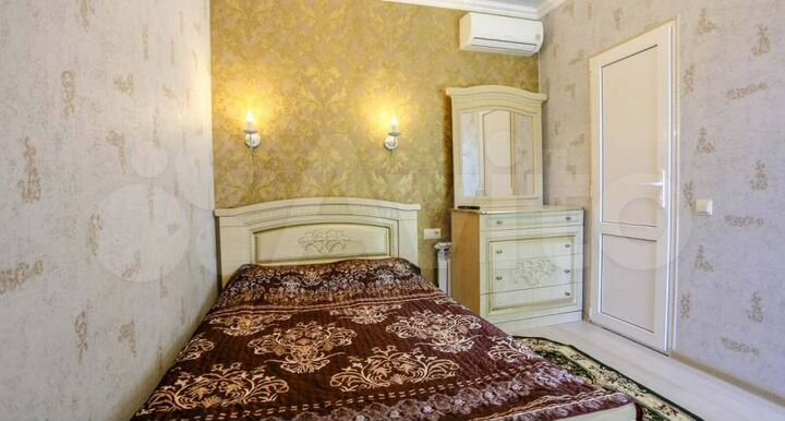 Комната 15 м² в 6-к., 2/2 эт.