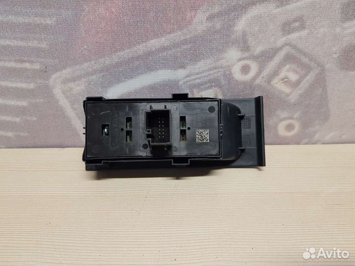 Блок стеклоподъемников Volkswagen Polo 6 Liftback