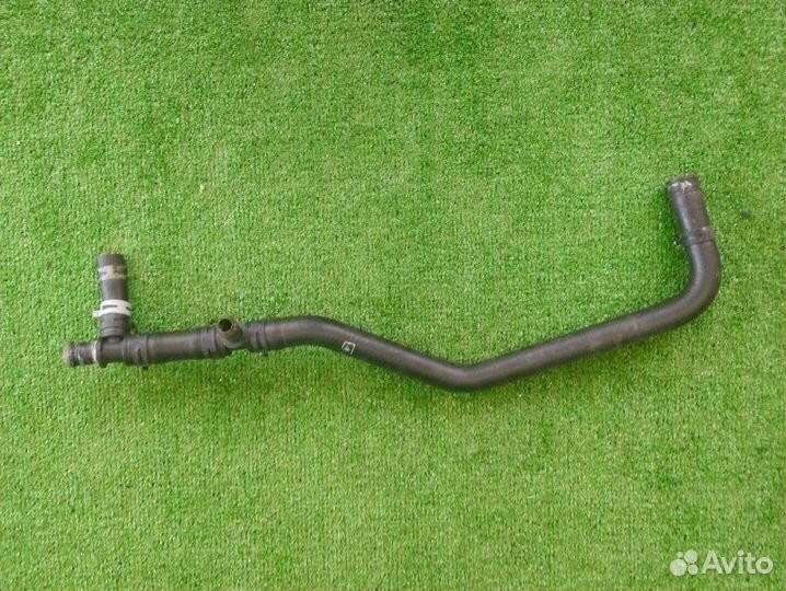 Патрубок системы охлаждения Land Rover Freelander