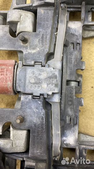 Ручка двери передняя правая Ауди А8 D3 рестайлинг