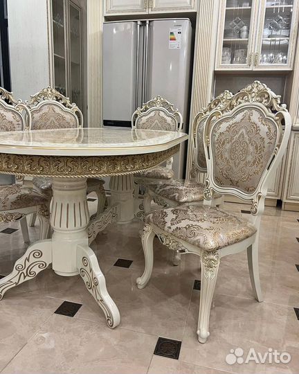 Стол «Лапка» голд / Стол и стулья