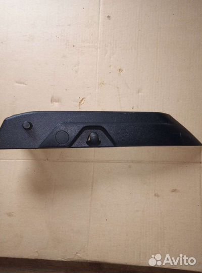 Держатель задней полки Kia сеed (правая)