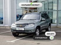 Chevrolet Niva 1.7 MT, 2011, 238 812 км, с пробегом, цена 496 000 руб.